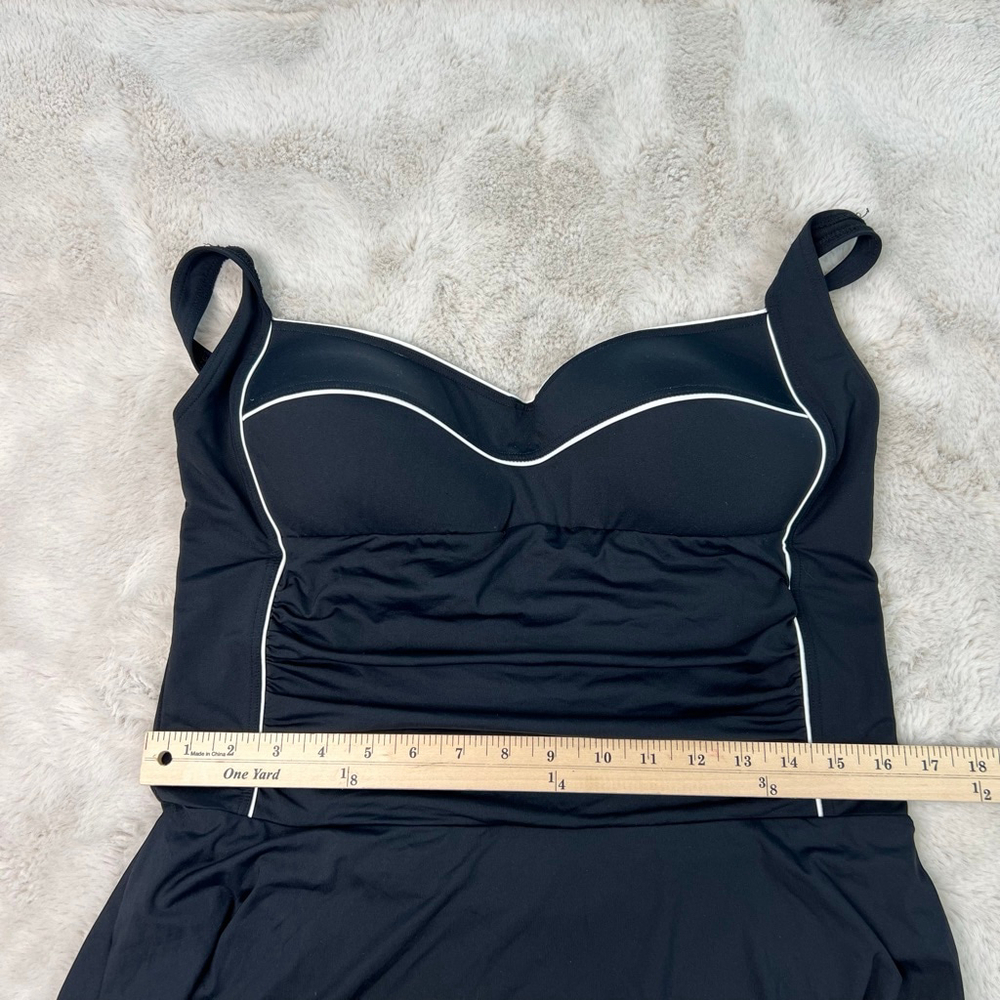 NIPTUCK Swimsuit One Piece Size US 12 Black Slimming Skirt Peplum Built in Bra - Picture 7 of 15